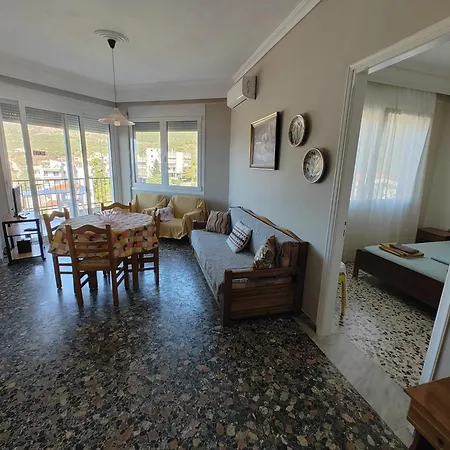 Theo Apartment *